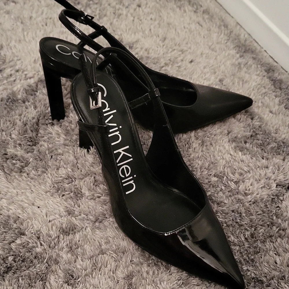 DRESS SHOES - Picture 2 of 3